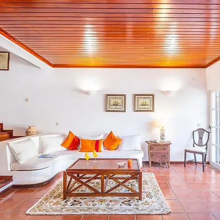 Saint Lucia By Algarve Vacation Villa *