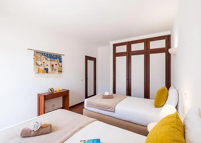 Saint Lucia By Algarve Vacation Villa *